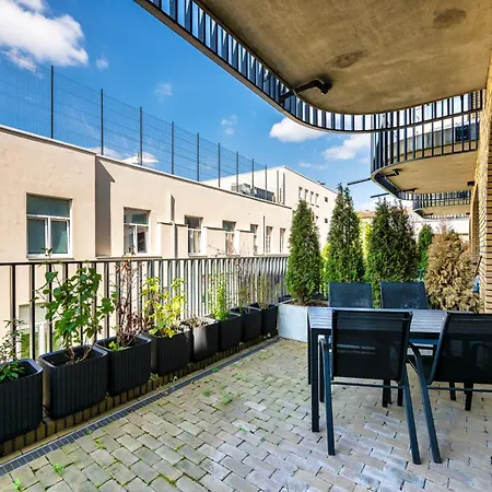 Old Town Luxury Apartment *
