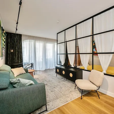 Apartment Old Town Luxury